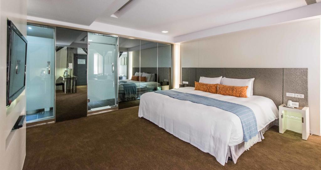 Forward Hotel Taipei Nangang Екстер'єр фото